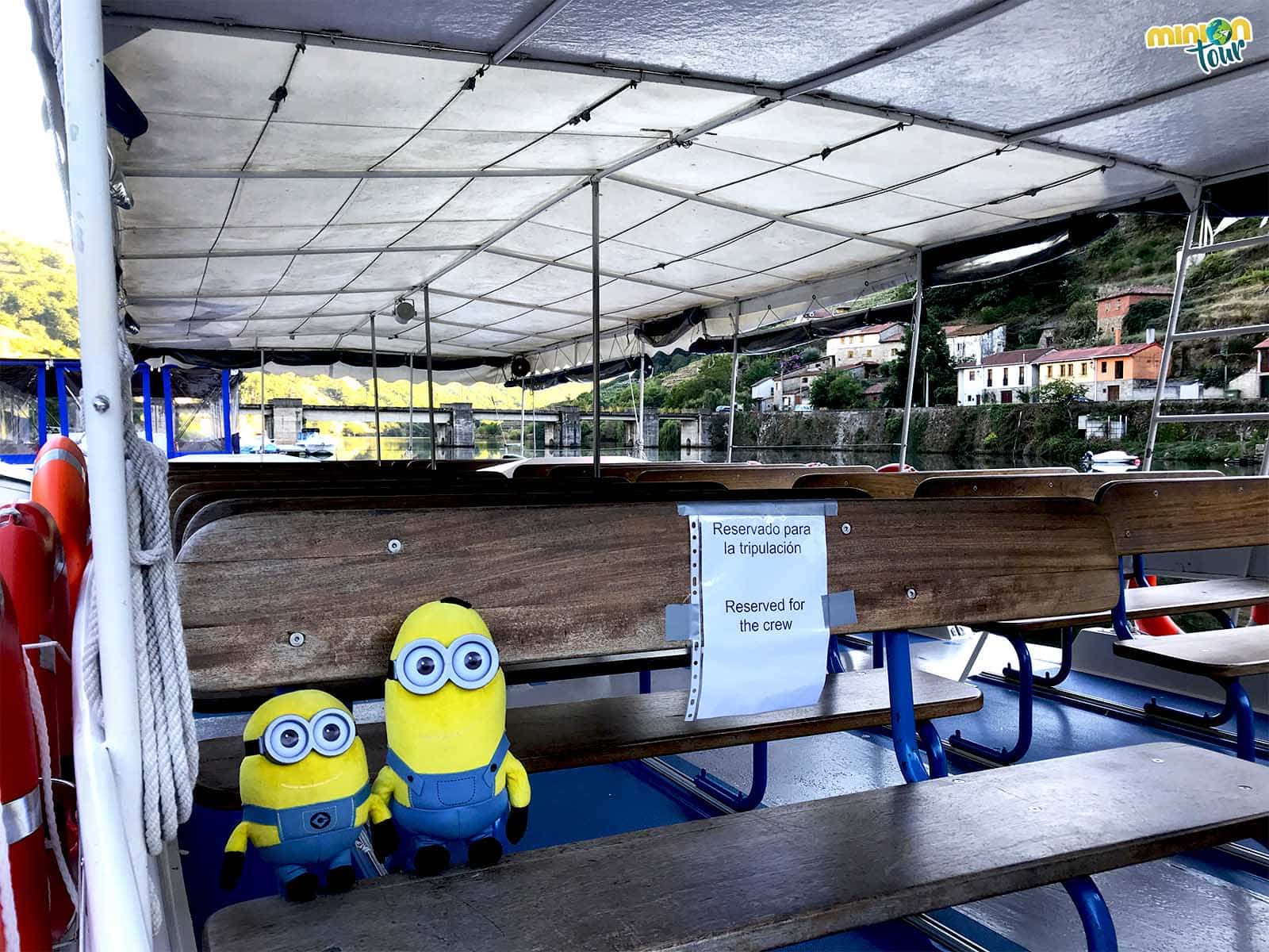 Preparados para un paseo en catamarán