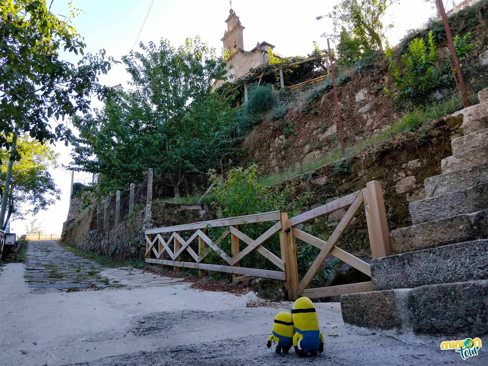 Nos acercamos a la Iglesia de San Bartolomeu de Belesar