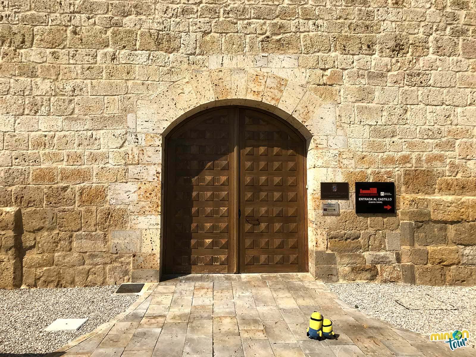 Una de las puertas del Castillo de los Sarmiento