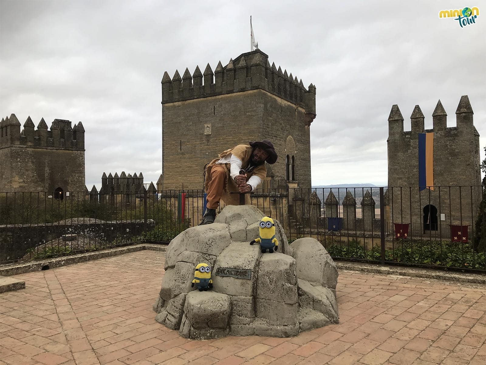2 Minions en las Jornadas Medievales del Castillo de Almodóvar del Río