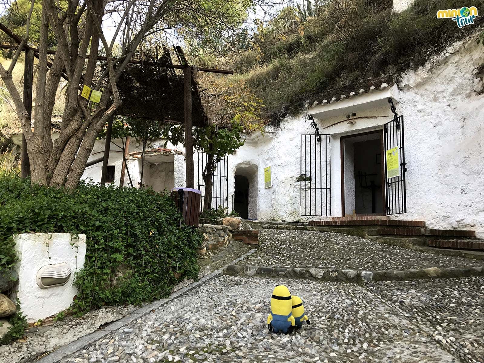 El Museo de las Cuevas del Sacromonte es uno de los sitios que tienes que ver en Granada