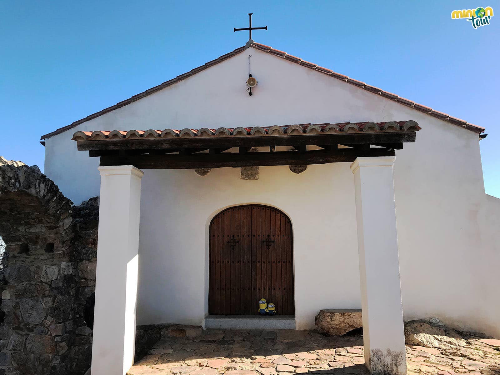 Entrada de la Ermita de Monfragüe