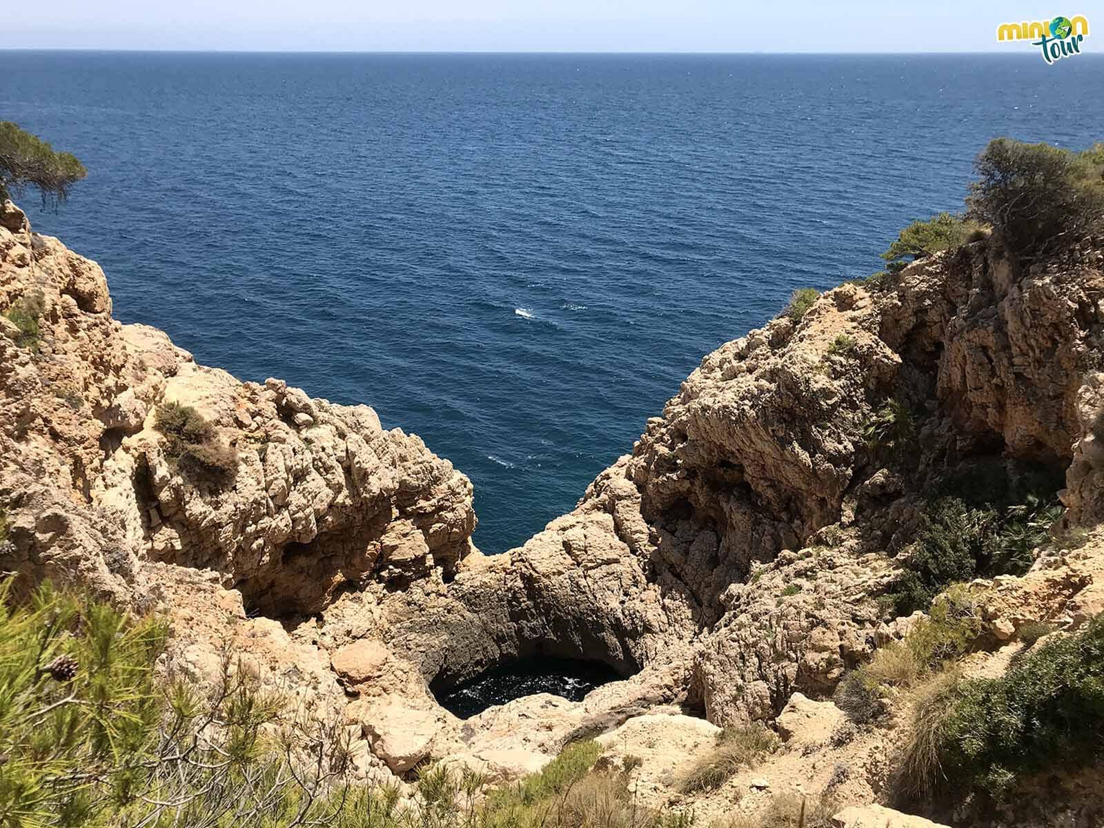 La Basenilla cerca de la Cala del Moraig