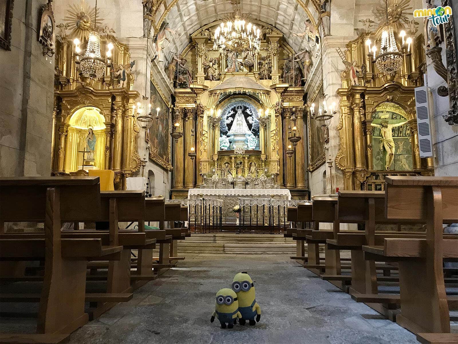 Saludando a la Virgen de Las Ermitas