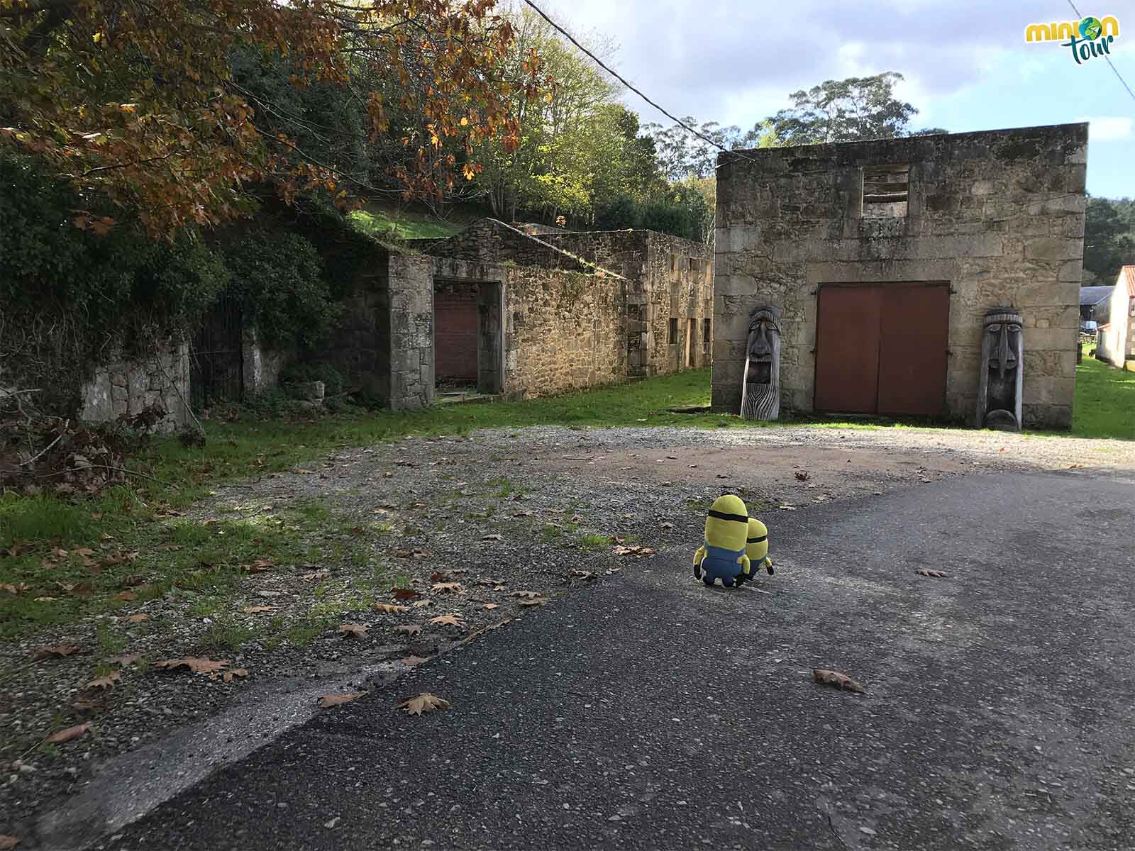 Los Minions de visita a la antigua fábrica de Sargadelos