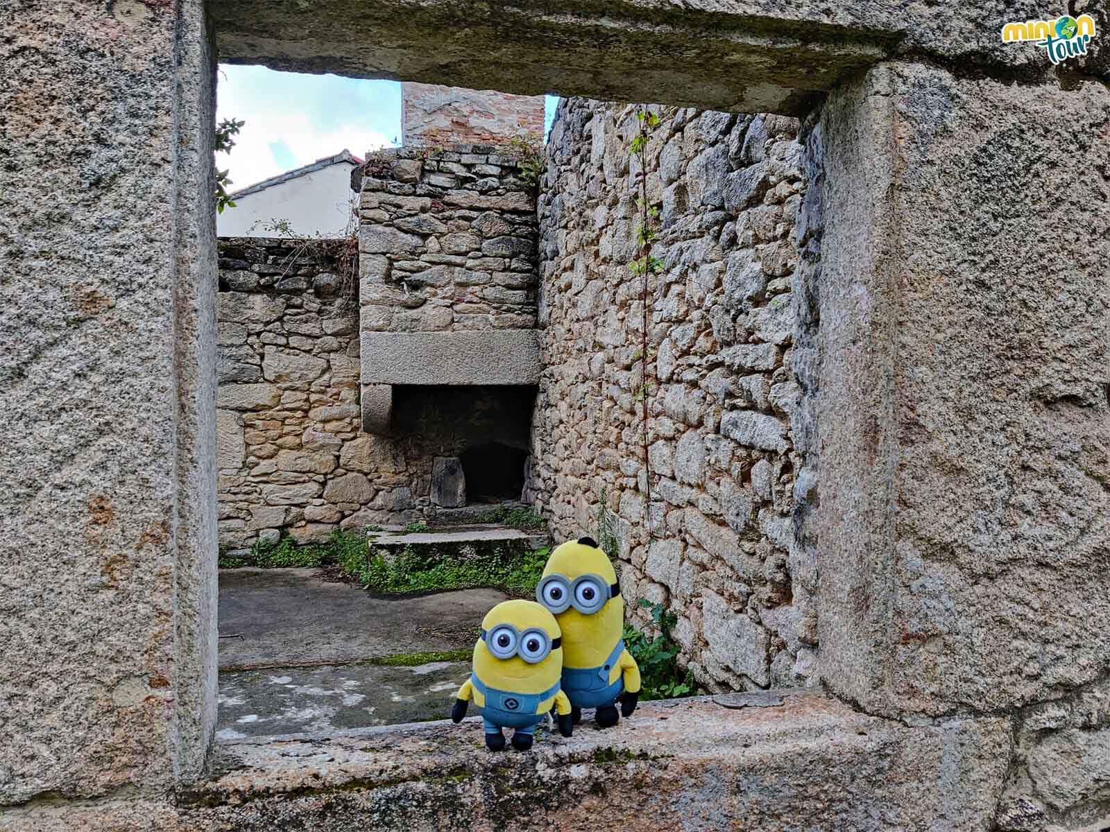 Cotilleando las antiguas fraguas desde la ventana