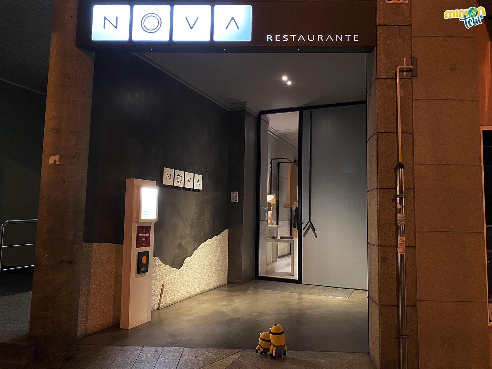 Vamos a entrar en el restaurante Nova, que tenemos muchas ganas de comer cosas ricas