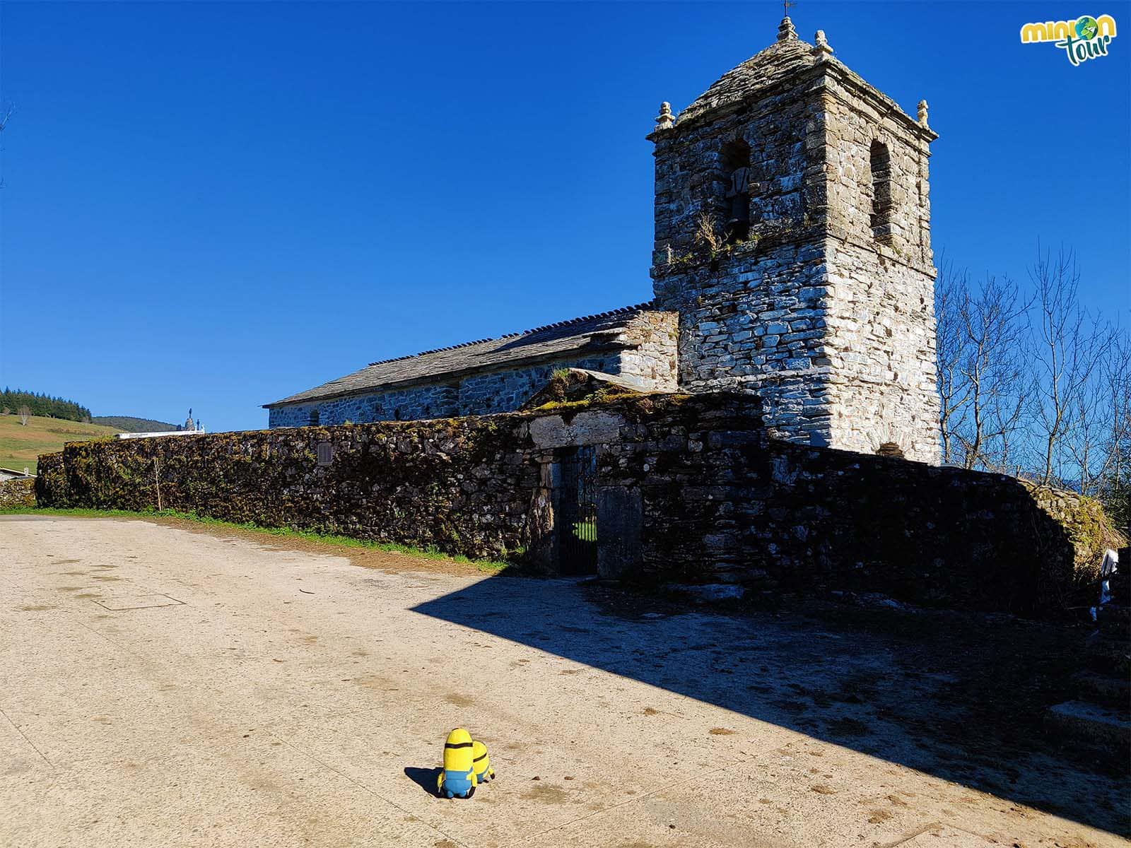 Una de las cosas que puedes ver cerca de O Cebreiro es la Iglesia de Liñares