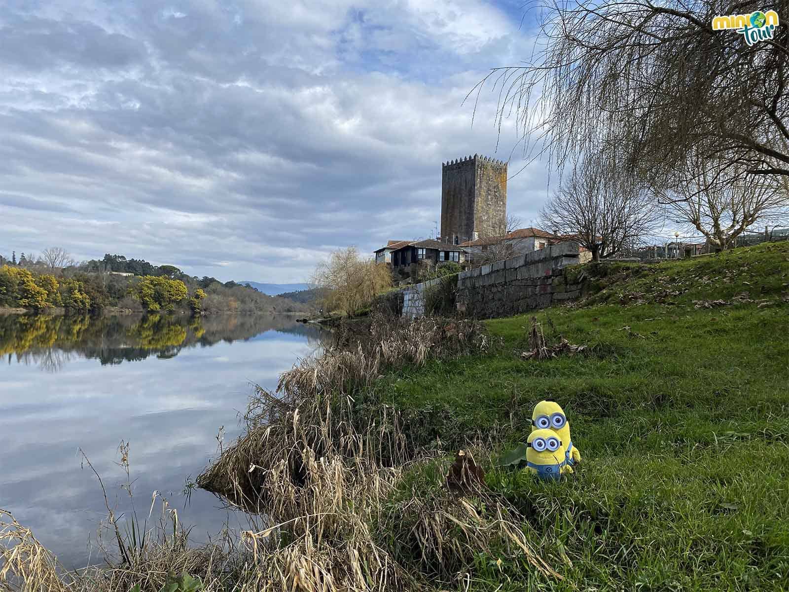 Te hemos descubierto otro sitio para hacer una foto molona de la Torre de Lapela