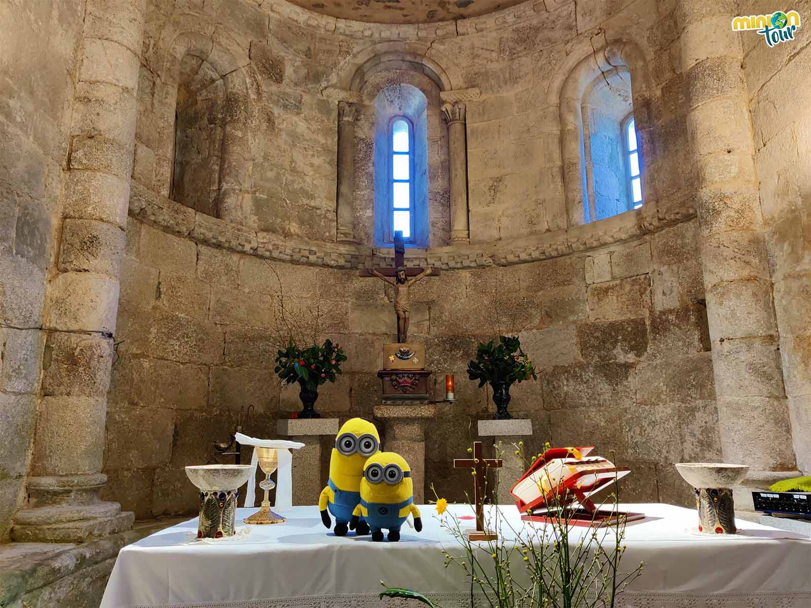 Estamos en el altar de la Iglesia de San Paio de Diomondi