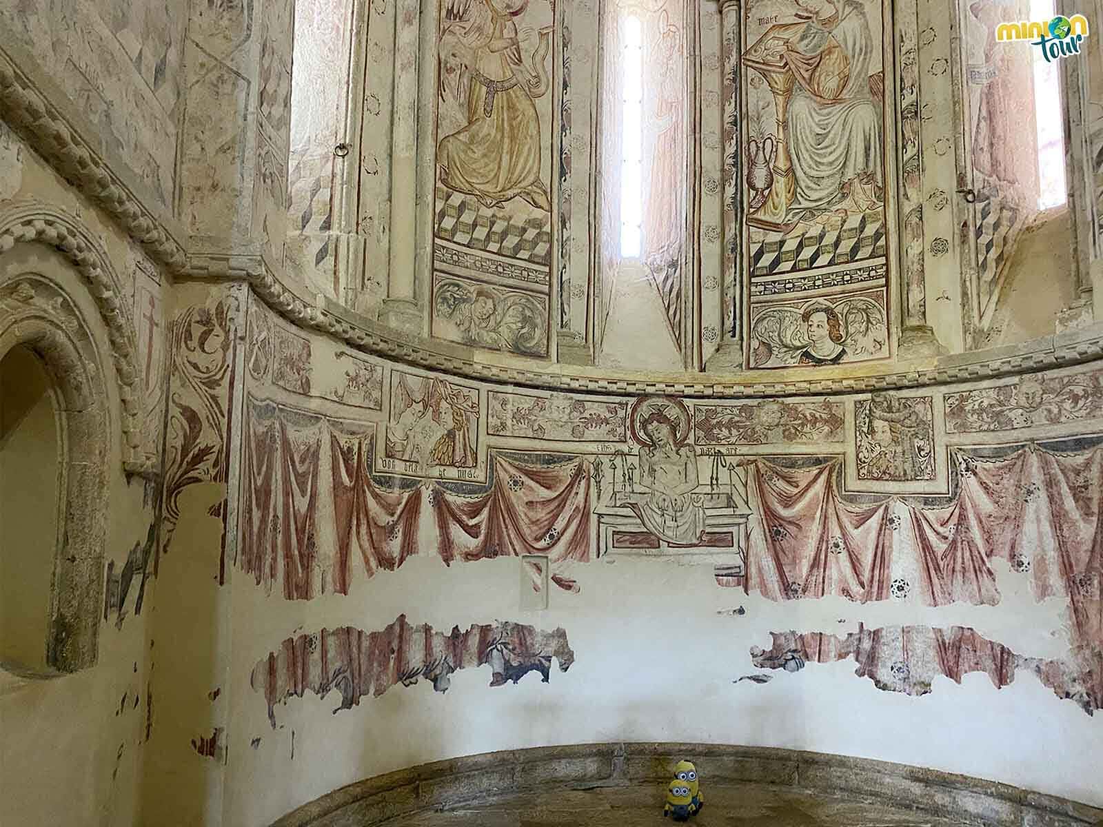 Estamos alucinando con las pinturas góticas de la Iglesia de San Salvador de Vilar de Donas