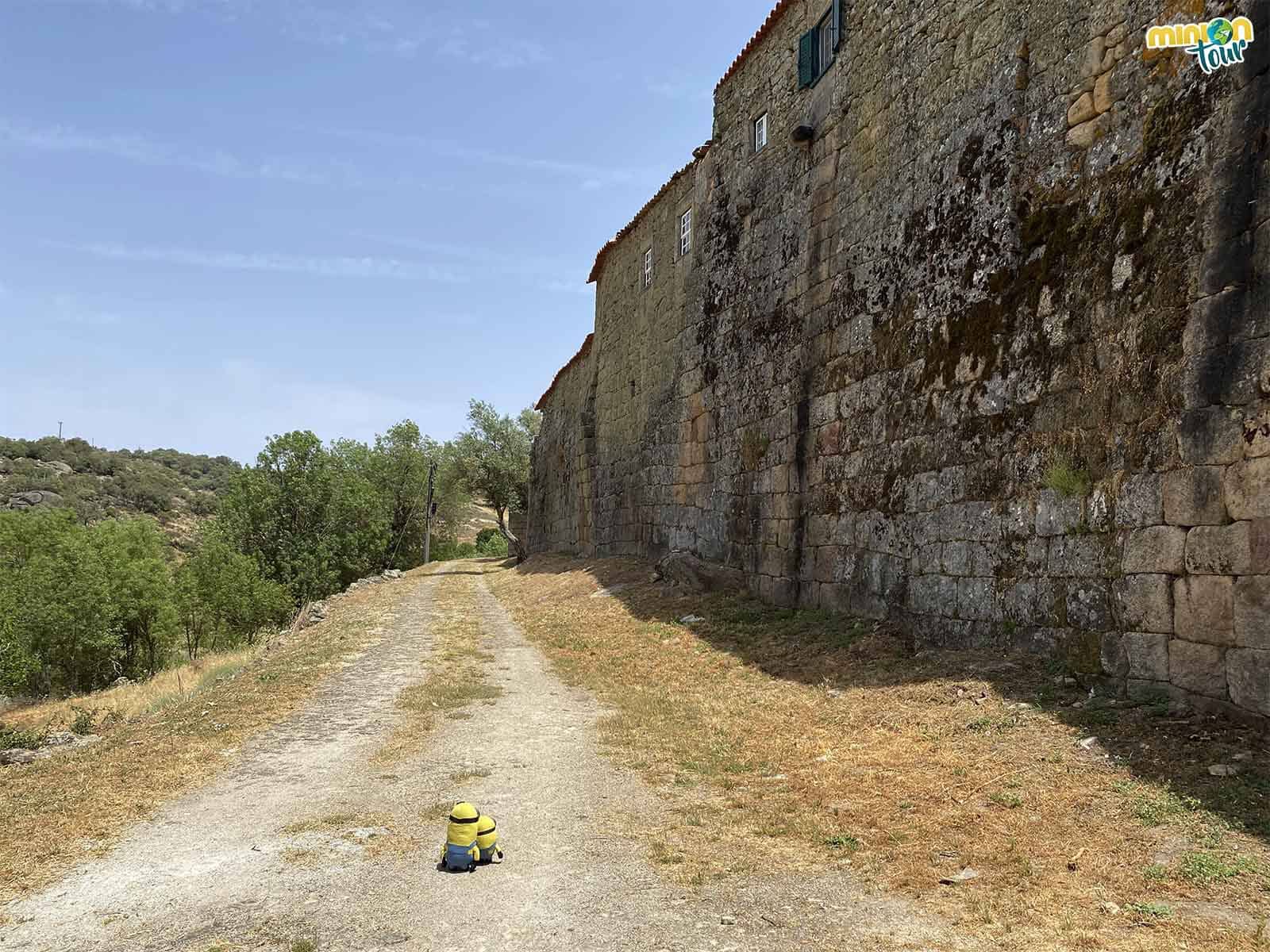 Las murallas son otra de las cosas top que tienes que ver en Castelo Mendo