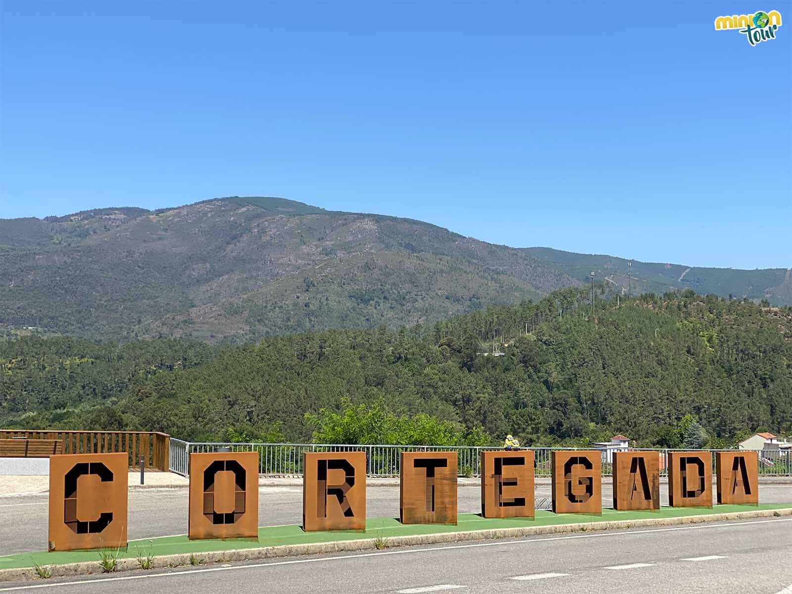 Una de las cosas que tienes que ver en Cortegada son sus letras