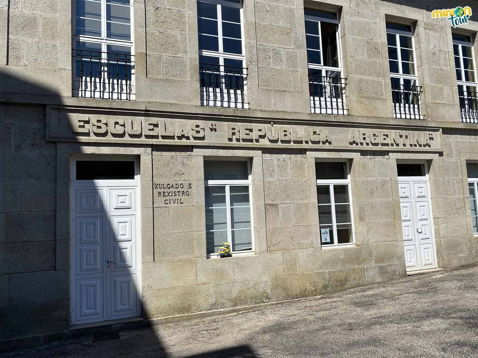 La antigua escuela es otro de los sitios que ver en Cortegada