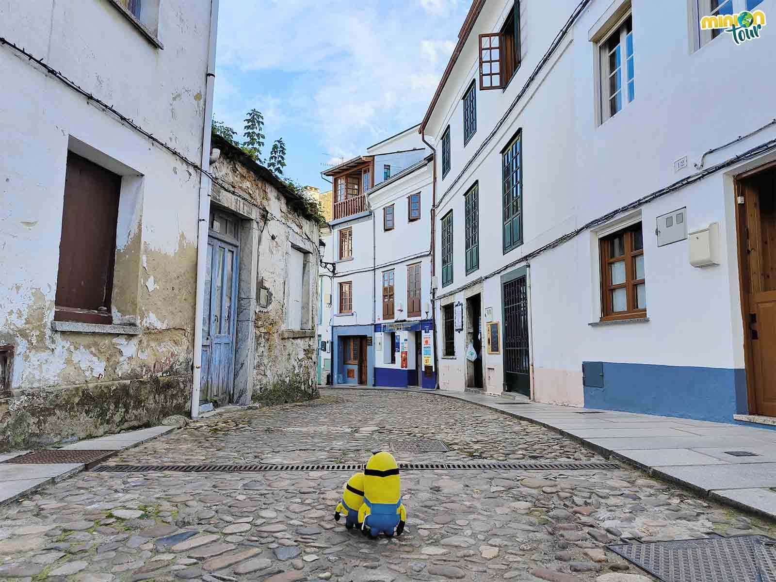 Nos encanta perdernos por las calles de Castropol