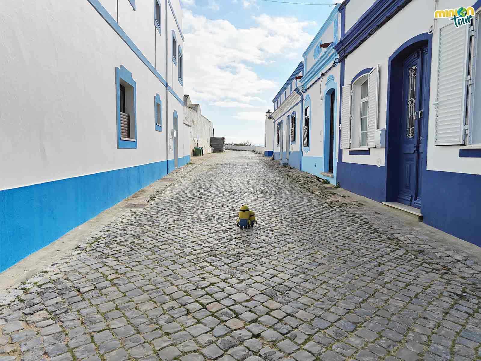 Las calles de Cacela Velha tienen muchísimo encanto