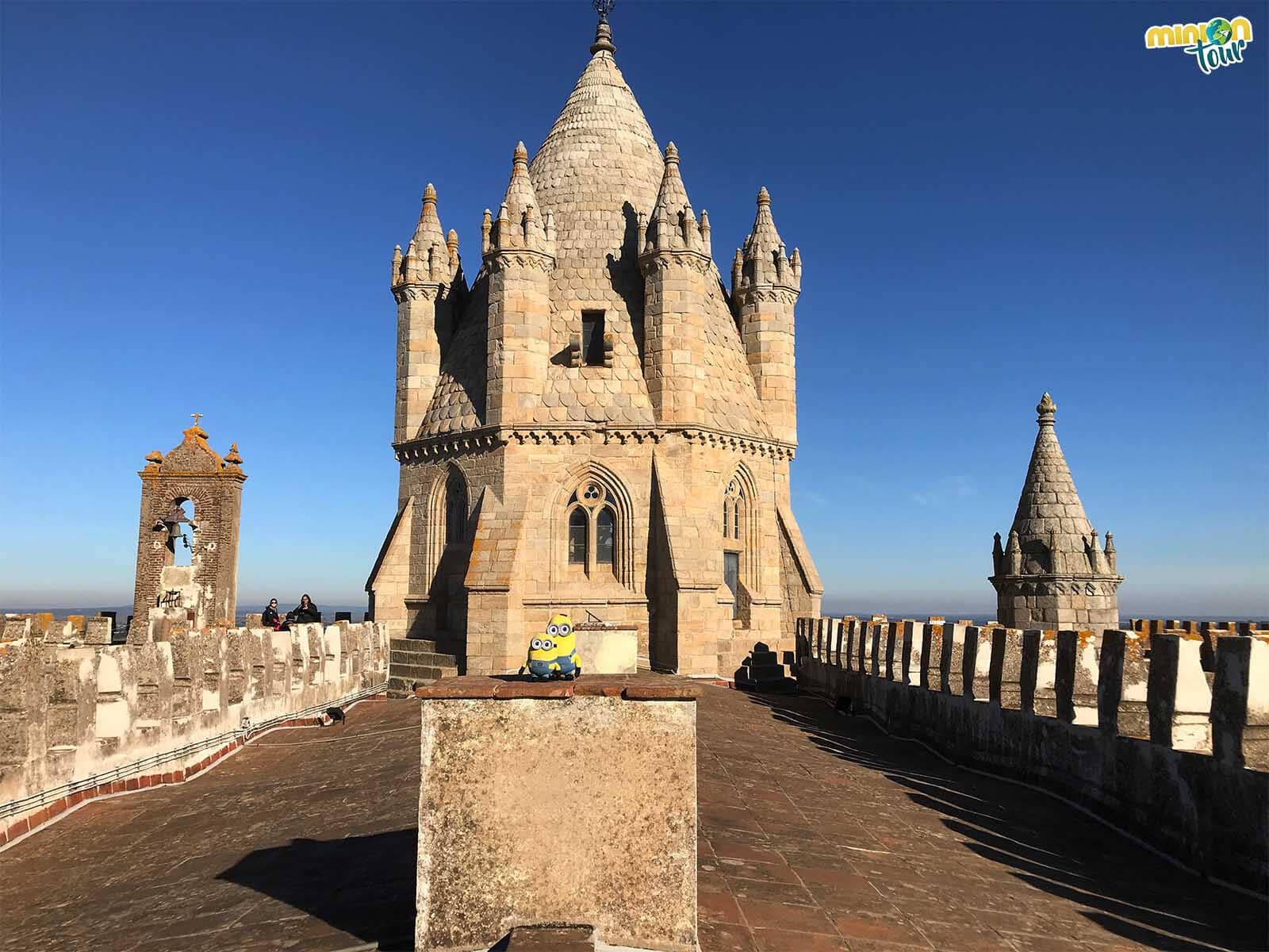 La visita a los tejados de la Catedral de Évora mola mogollón