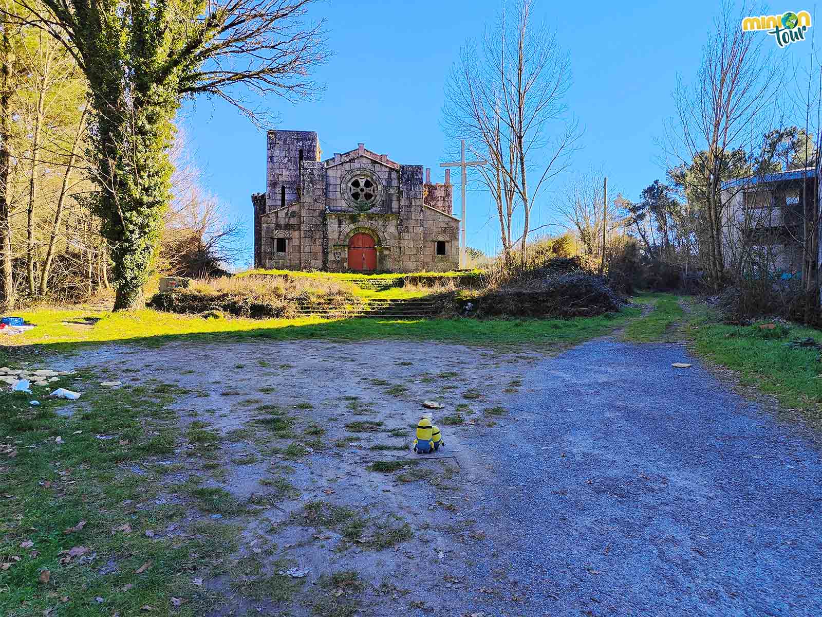 El Santuario de Fátima de Chantada, la misteriosa iglesia abandonada de la Ribeira Sacra