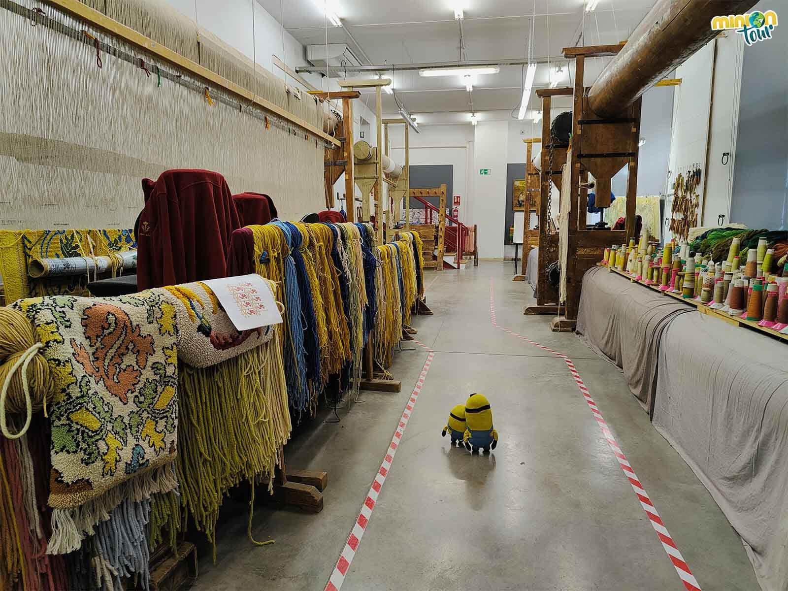 Durante la visita a la Real Fábrica de Tapices de Madrid puedes ver los talleres