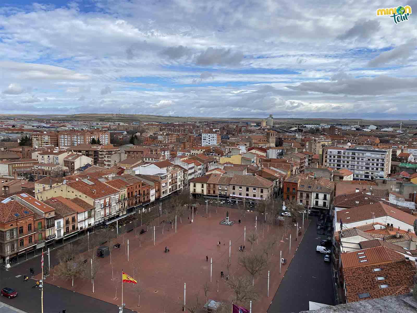 Las vistas de la Plaza Mayor desde la Torre de la Colegiata son una pasada