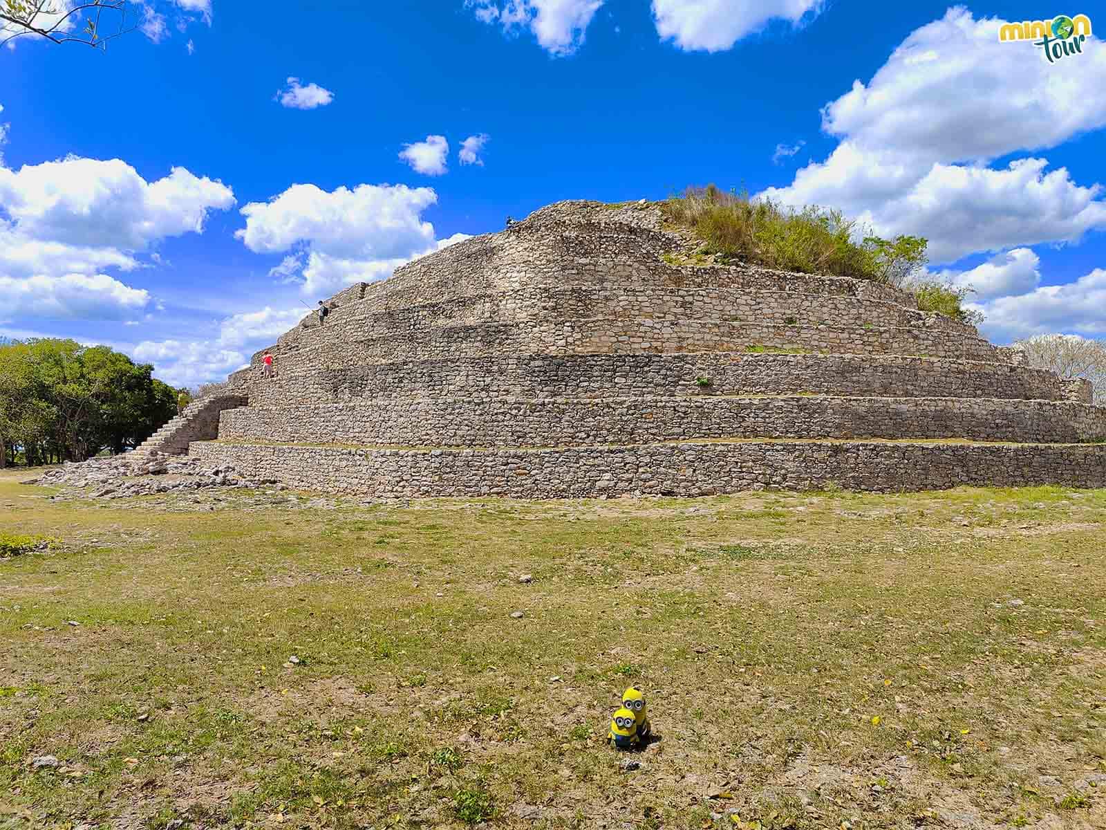 Esta pirámide es una de las cosas que tienes que ver en Yucatán