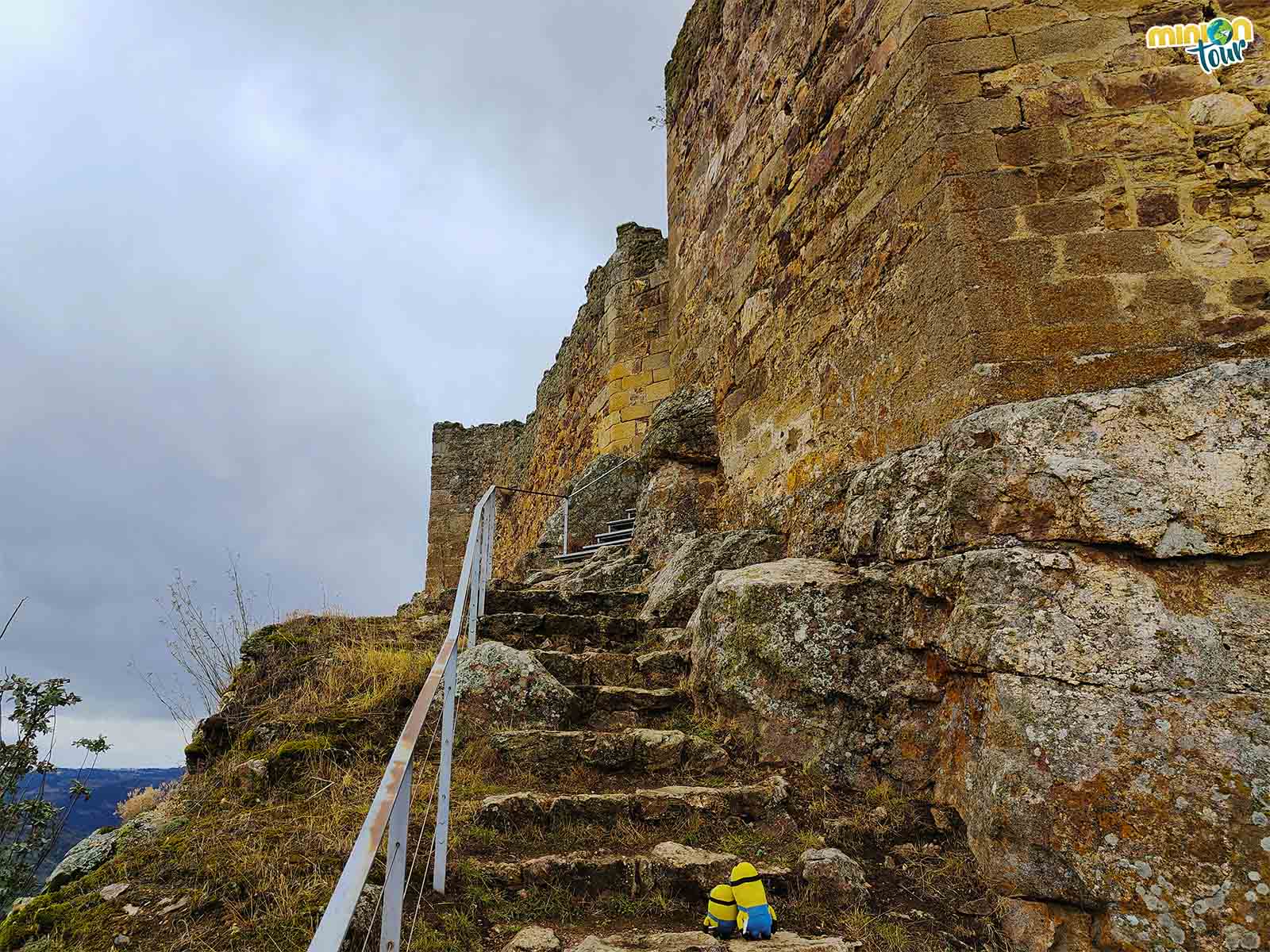 El Castillo de Algoso es uno de los puntos importantes que ver en Vimioso