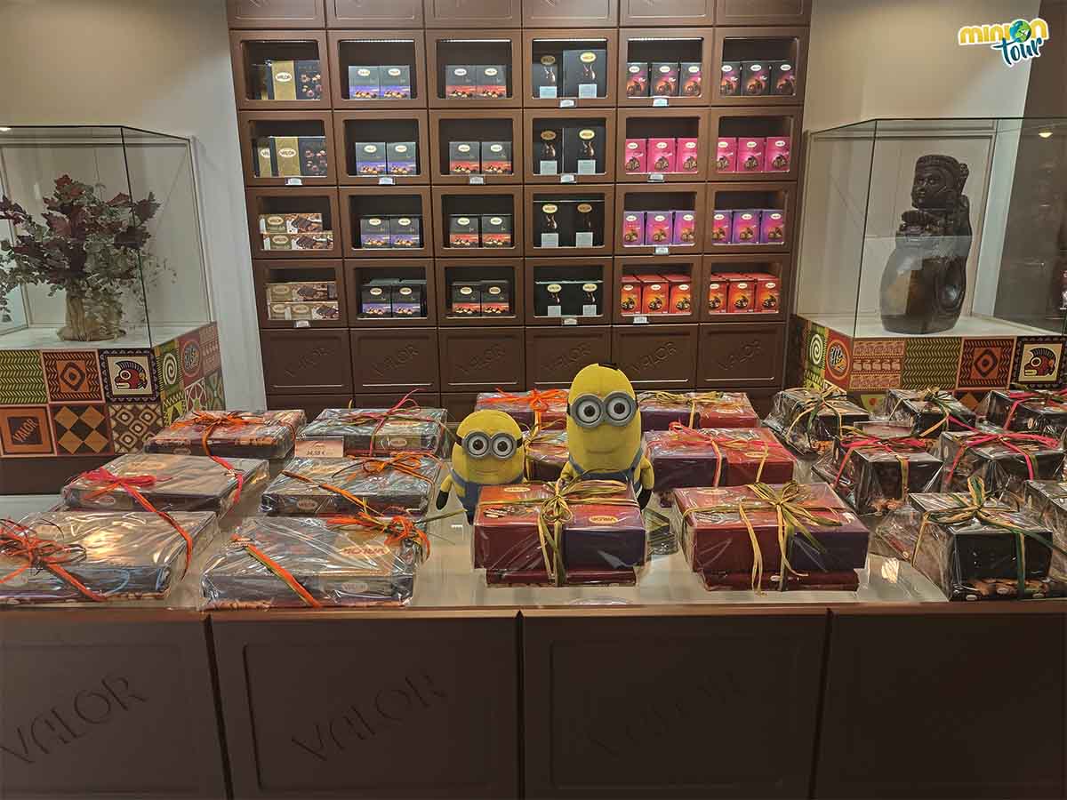 Vamos a comprar chocolate en Chocolates Valor