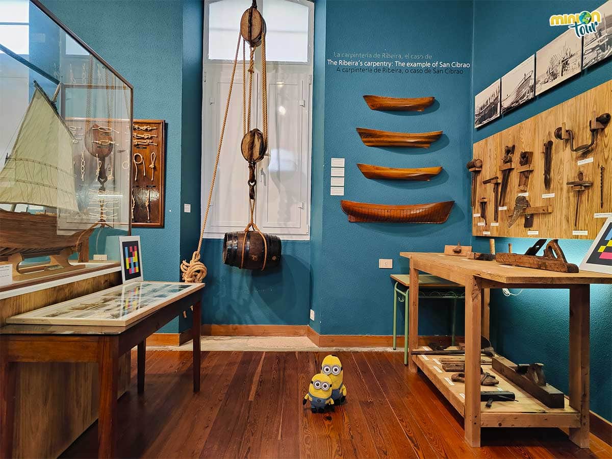 Esta sala del Museo Provincial do Mar de San Cibrao mola mil