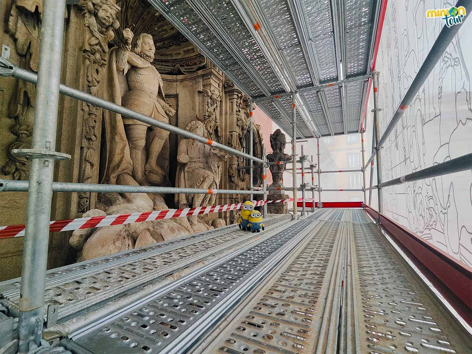 Visita a la restauración de la portada del Museo de Historia de Madrid