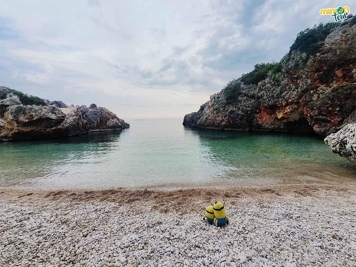 Minions en una de las mejores playas de Albania