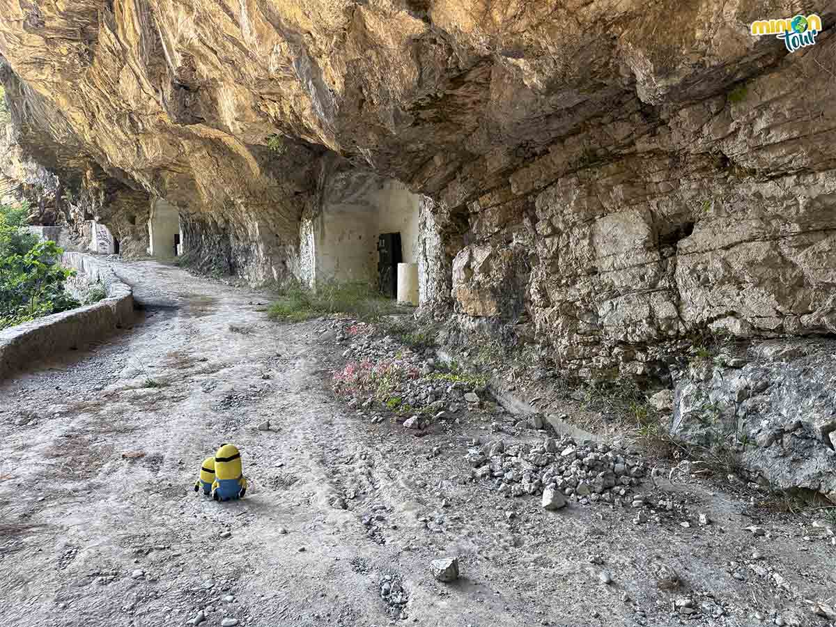 Este es uno de los sitios más locos que vimos en nuestro viaje por Albania