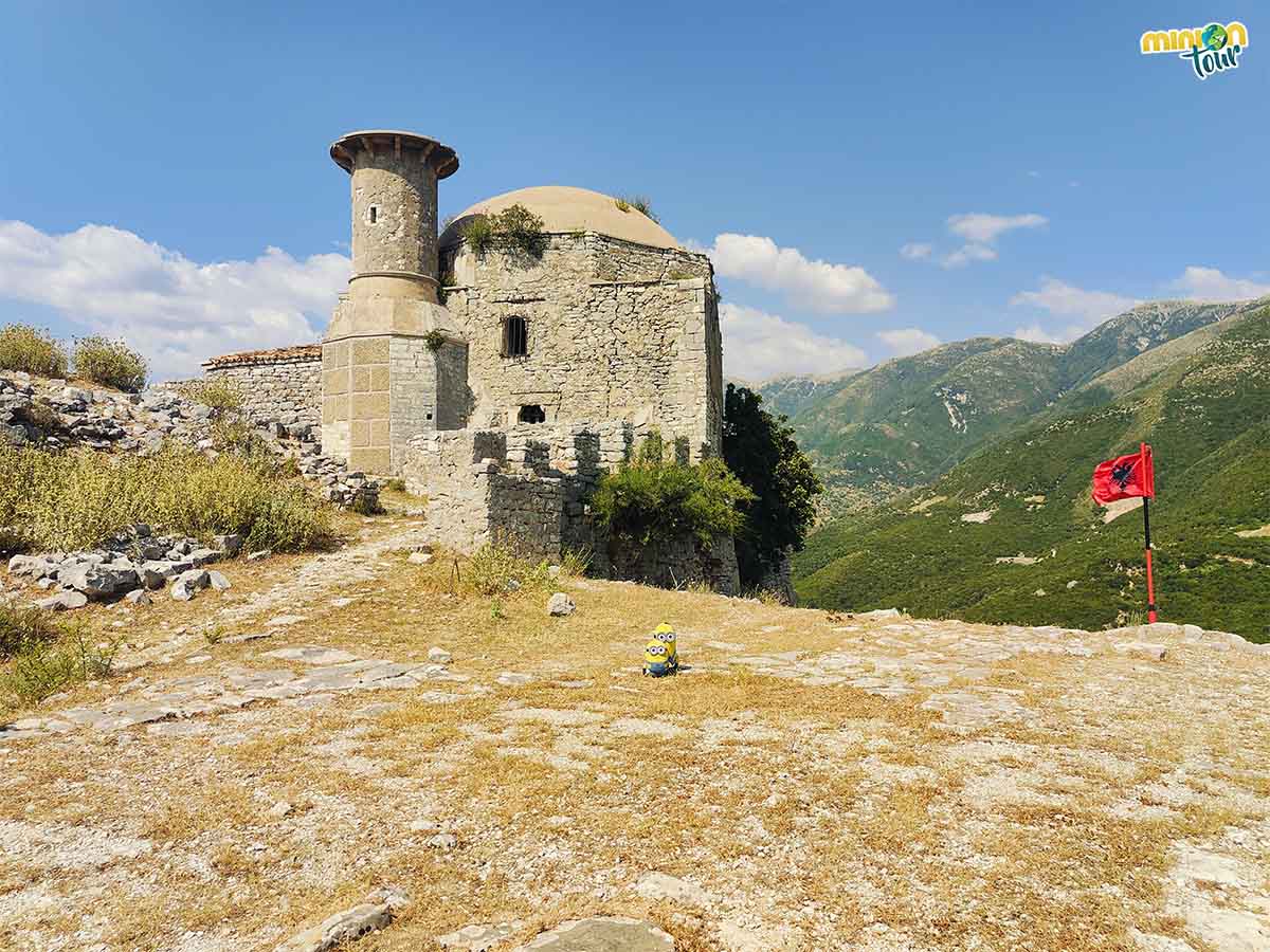 Este castillo es un sitio poco conocido en Albania