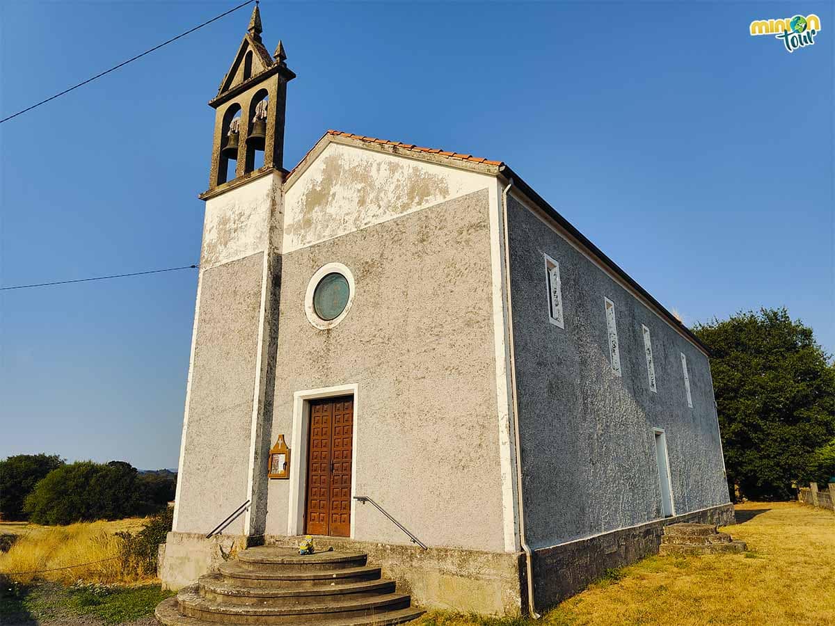 La ruta se empieza en la capilla de San Miguel de Vilela