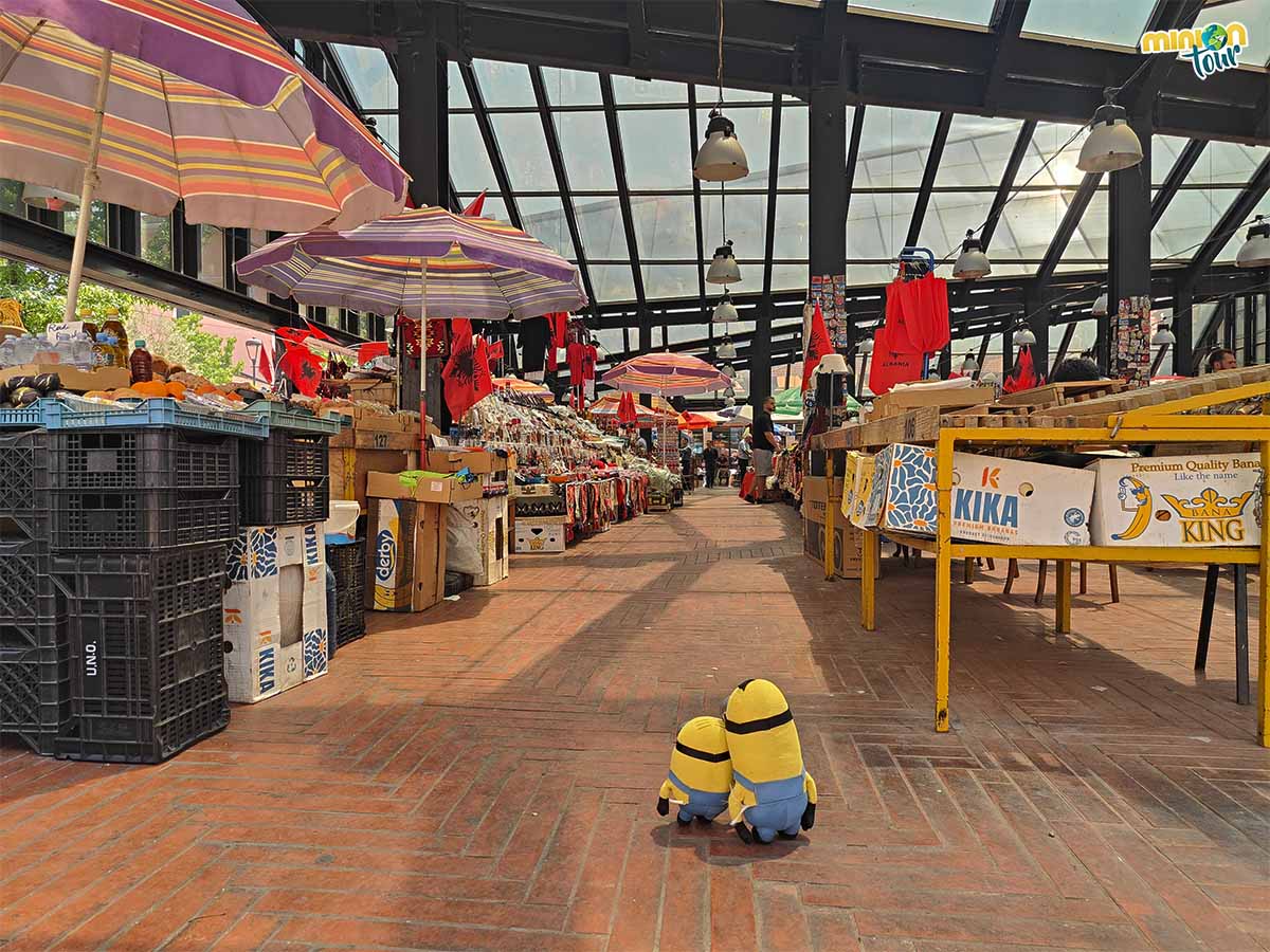 Vamos a comprar cositas en el mercado de Tirana