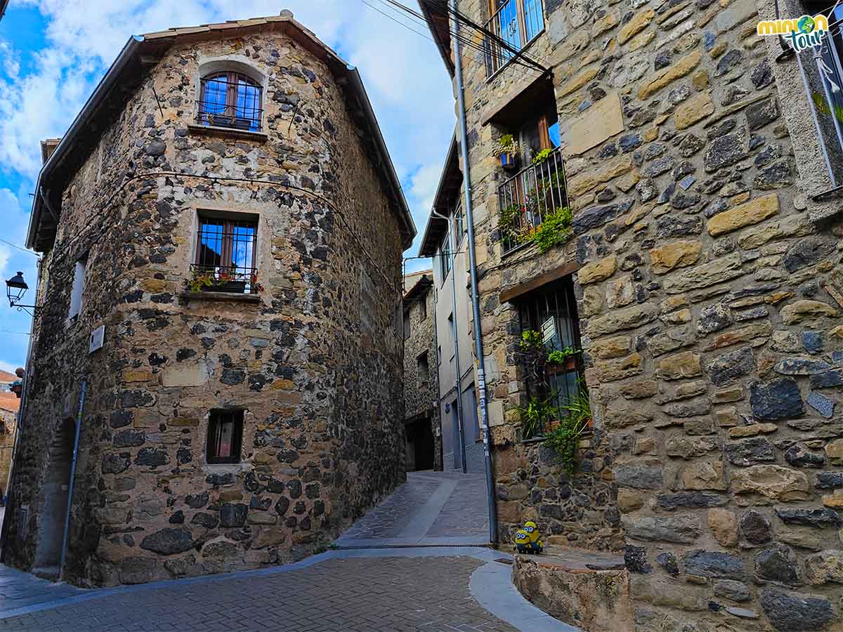 Estamos visitando Castellfollit de la Roca