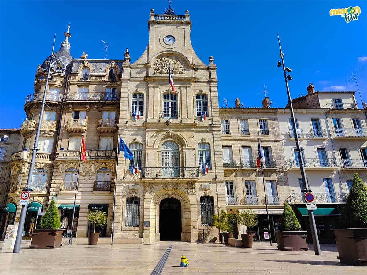 Estamos cotilleando el Ayuntamiento de Béziers