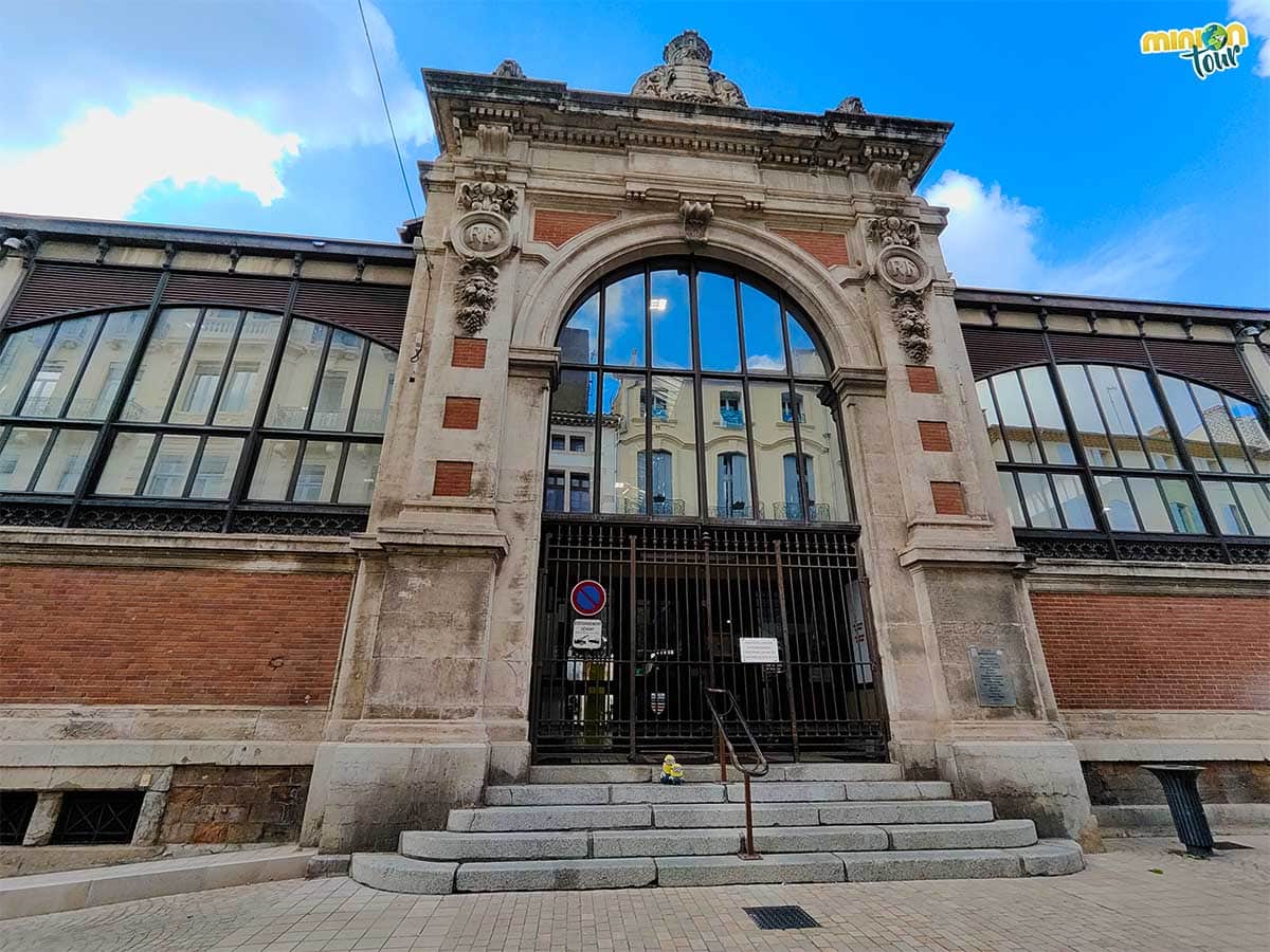 Este edificio es otro de los sitios que tienes que ver en Béziers