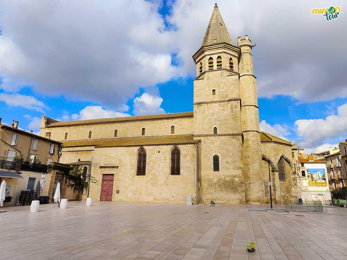 Esta es otra de las iglesias que tienes que ver en Béziers
