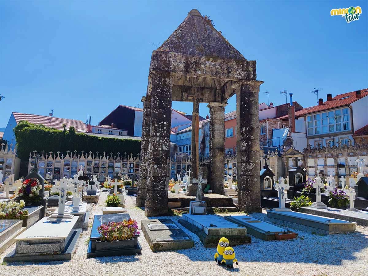 El baldaquino de la Quintana dos Mortos tiene leyenda