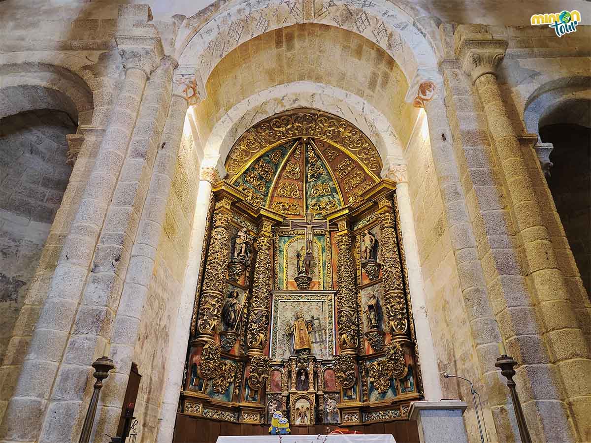 Este retablo barroco es de mediadlos del siglo XVIII