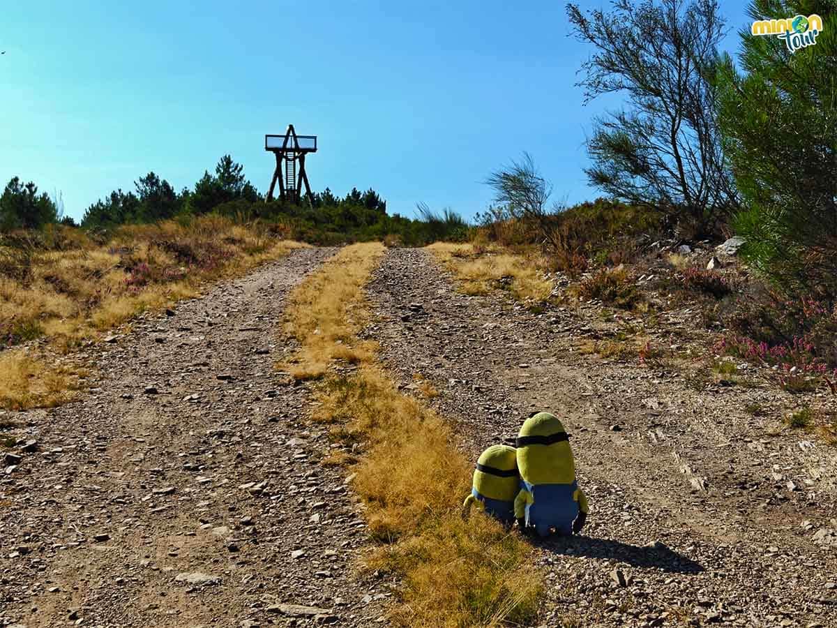 Ya vemos el Mirador Alto do Coto ahí delante