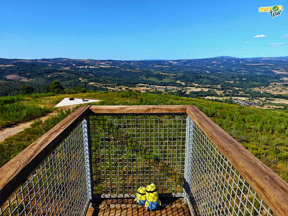 Estamos viendo el paisaje desde el Mirador Alto do Coto