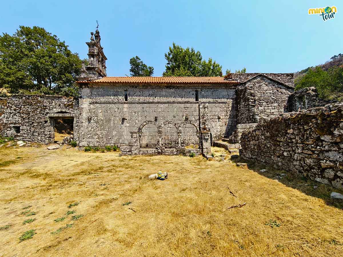 Este es el Monasterio de Santa Maria das Júnias de Pitões das Júnias