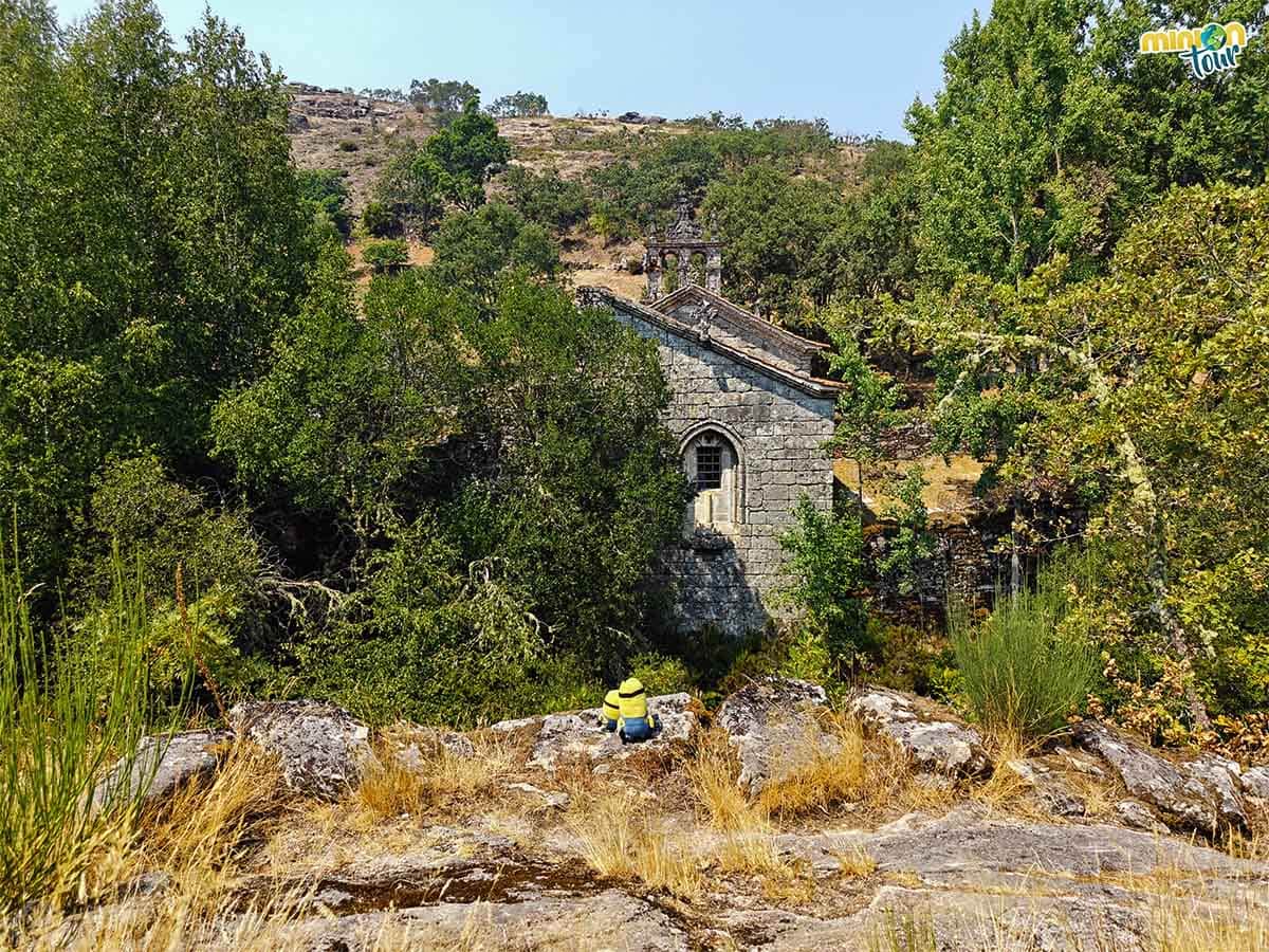 Desde aquí tienes otra vista del Monasterio de Santa Maria das Júnias