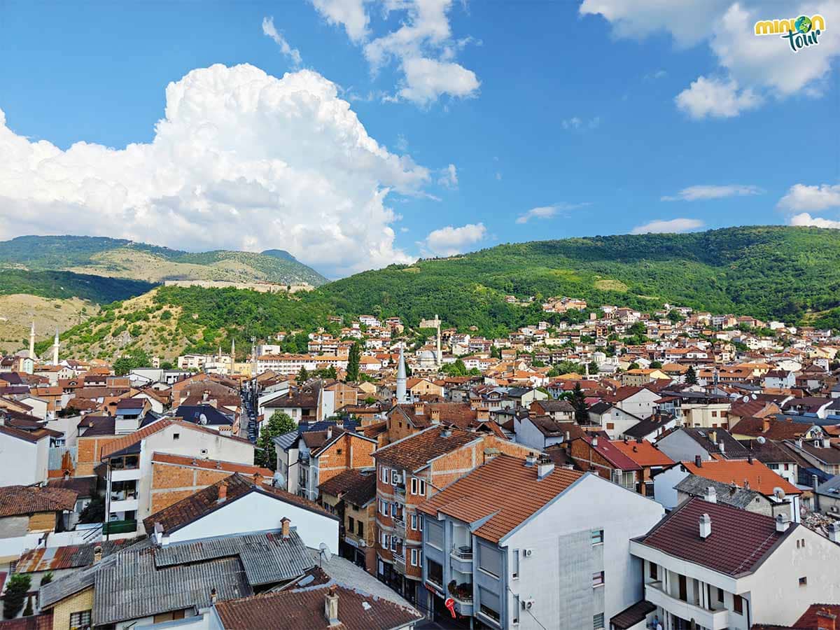 Una de las cosas que tienes que hacer en Prizren es subir aquí